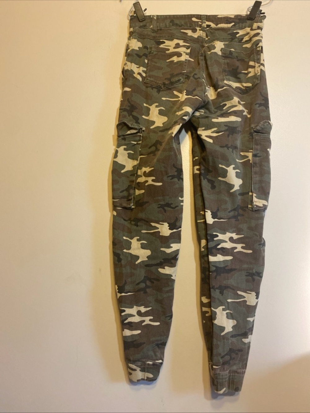 Red Fox Women’s Sz‎ Small Green Camo Cargo Pants